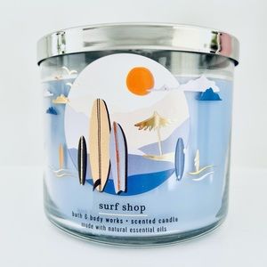 RARE!! Bath and Body Works Surf Shop Candle